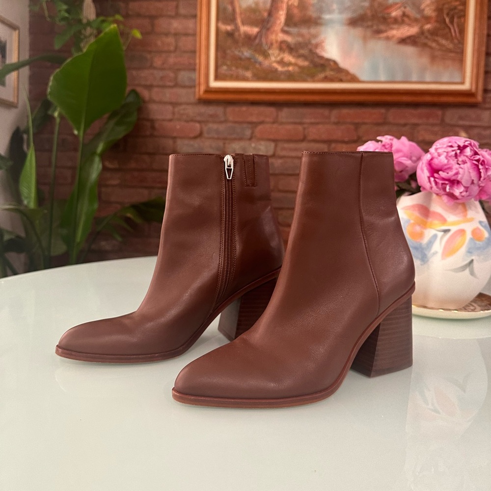 Dolce Vita chocolate brown boots 7.5